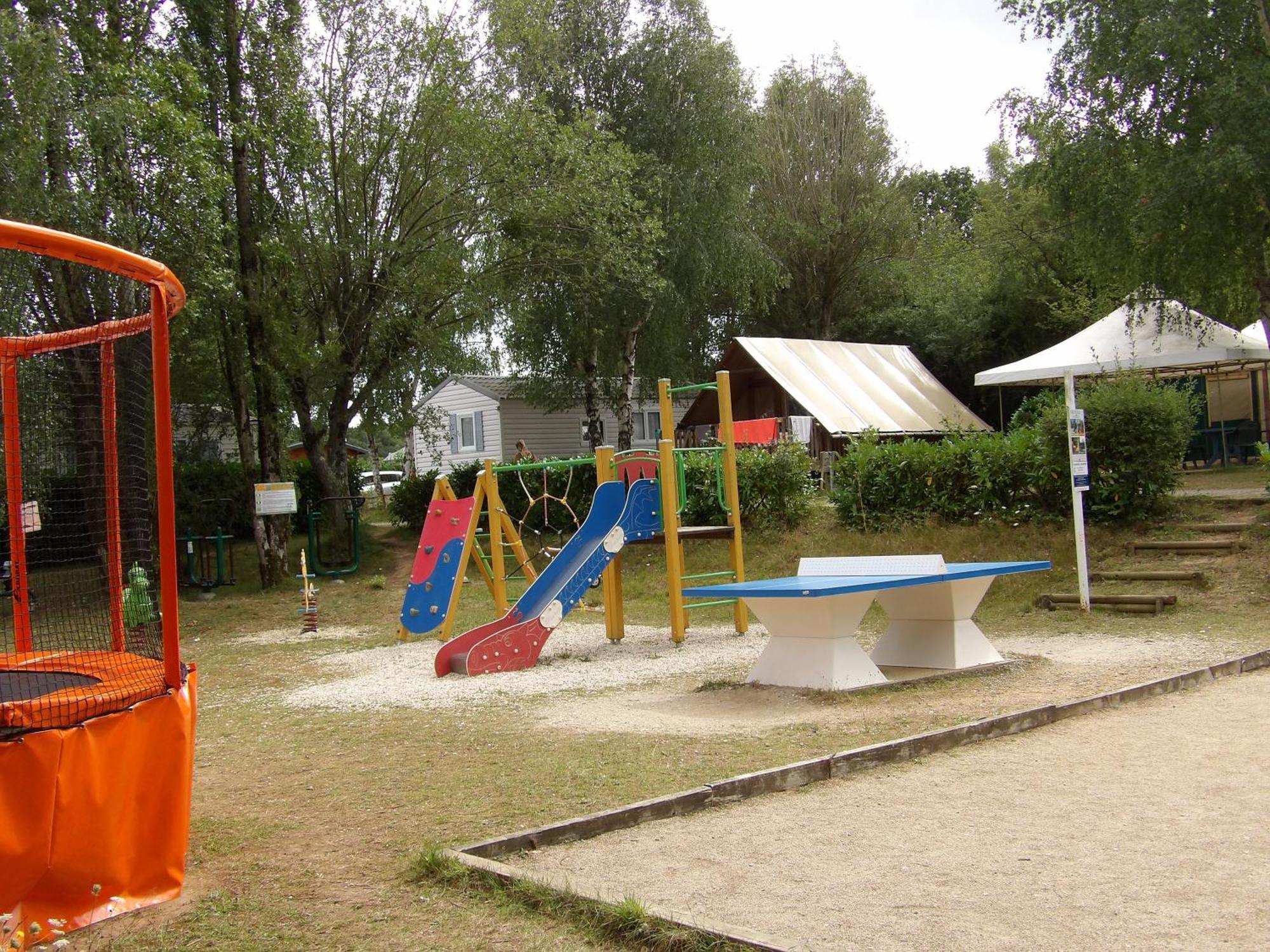Camping Smile & Braudieres Mézières-sous-Lavardin Eksteriør bilde
