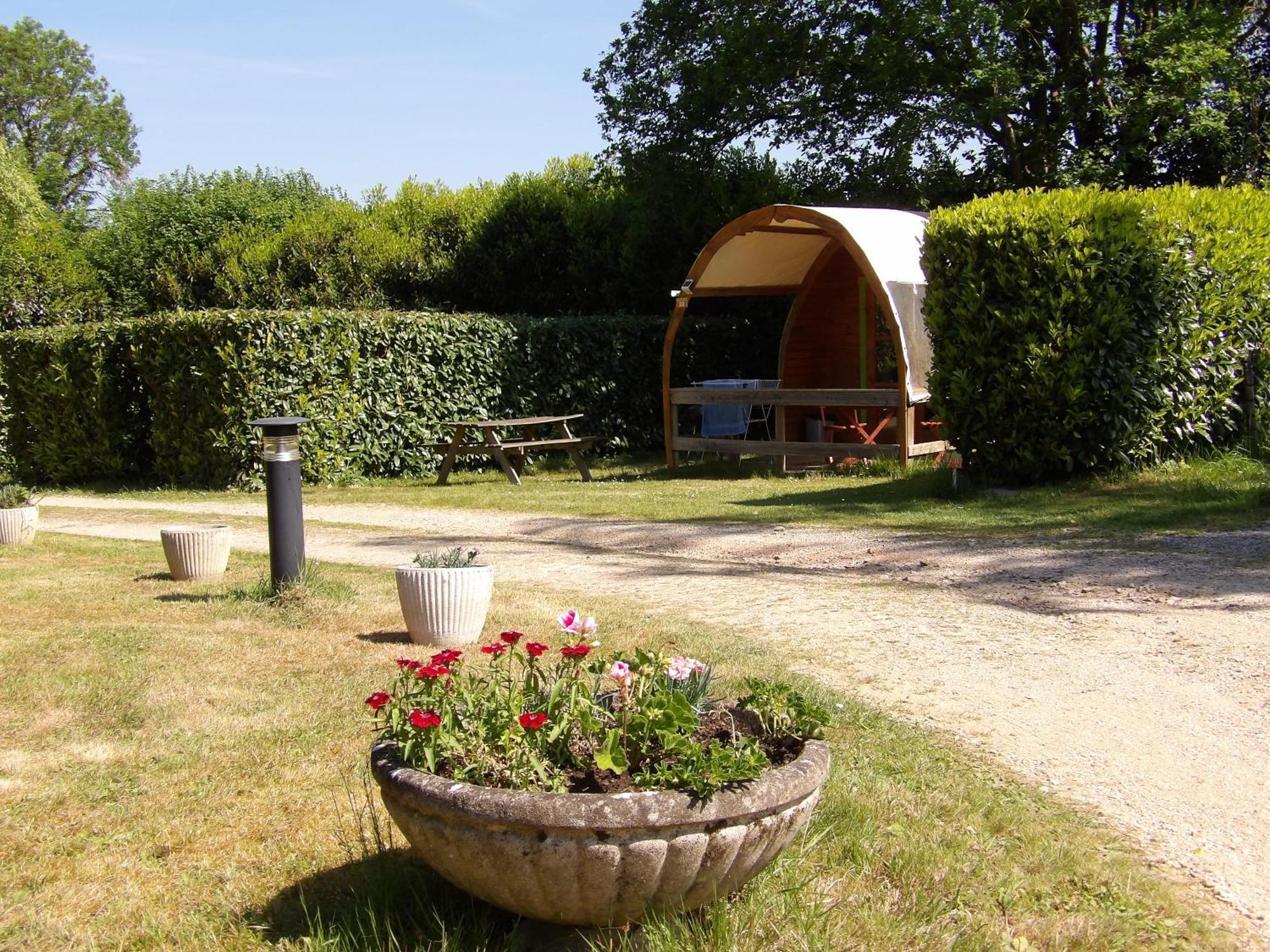 Camping Smile & Braudieres Mézières-sous-Lavardin Eksteriør bilde